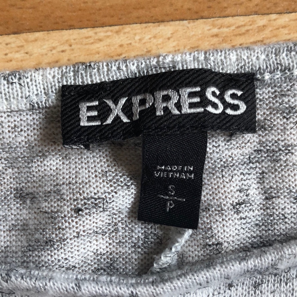 Express top - Picture 2 of 3